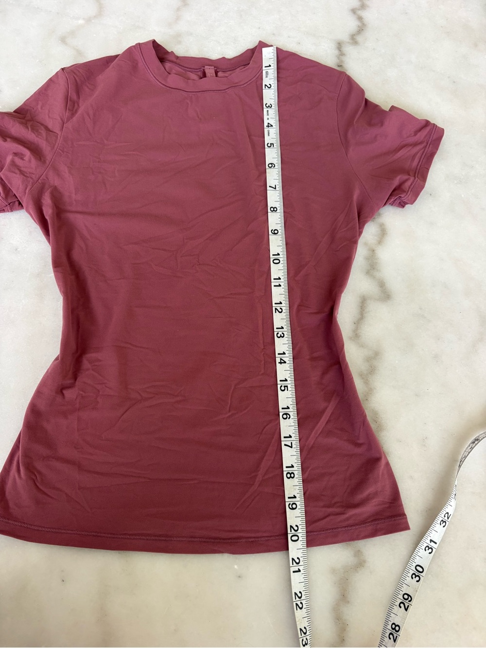 SKIMS Fits Everybody Short Sleeve T-Shirt Tee Top Small Beet Color Worn Once - Picture 8 of 10